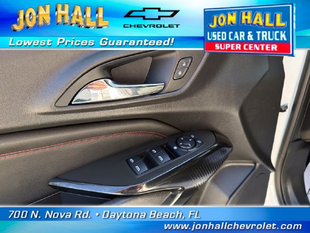 Used 2025 Chevrolet Trax RS w/ Driver Confidence Package FWD image 20