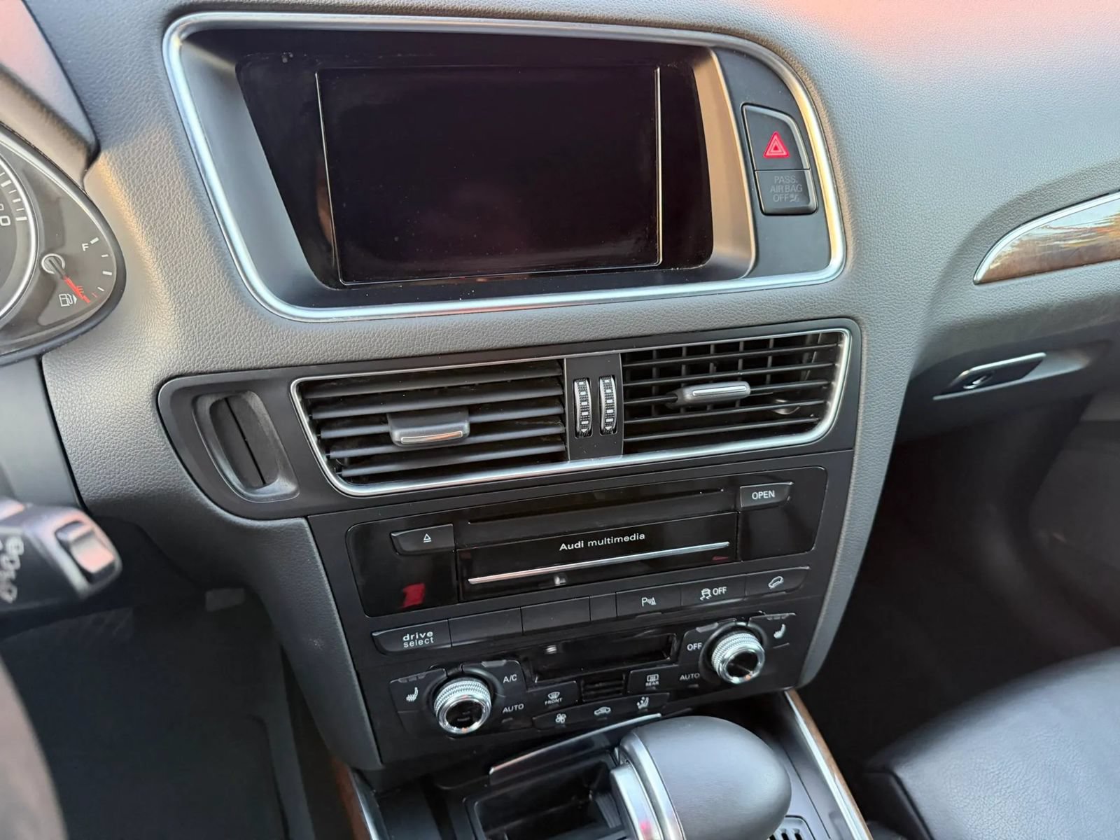 Used 2015 Audi Q5 2.0T Premium Plus AWD/4WD image 13