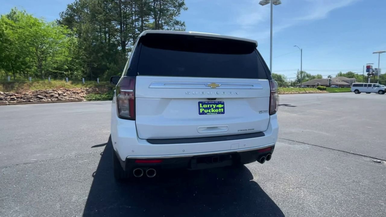Used 2023 Chevrolet Suburban Premier AWD/4WD image 7