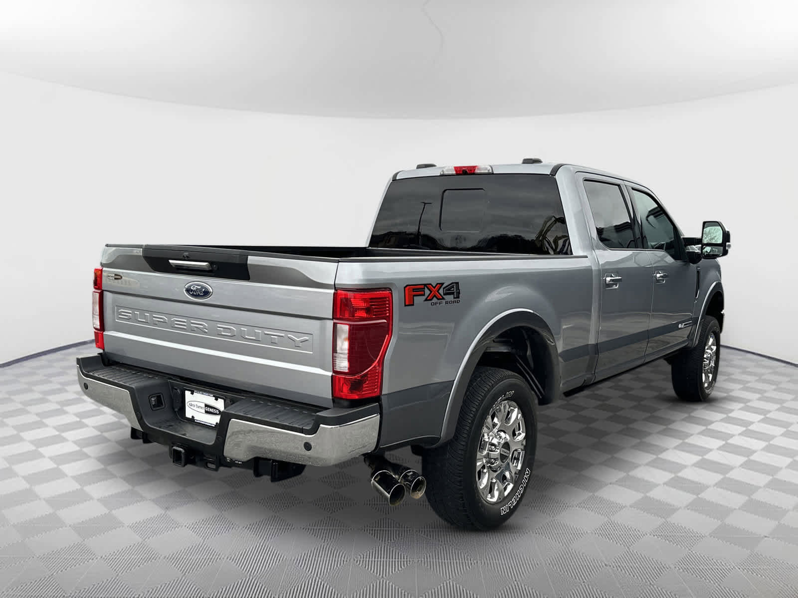 Used 2022 Ford F250 Lariat w/ Chrome Package image 6