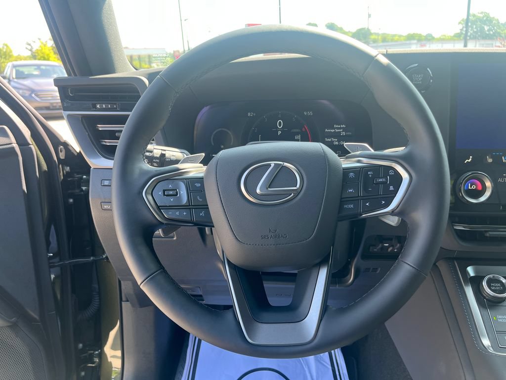 Used 2026 Lexus GX 550 w/ Cold Area Package AWD/4WD image 23