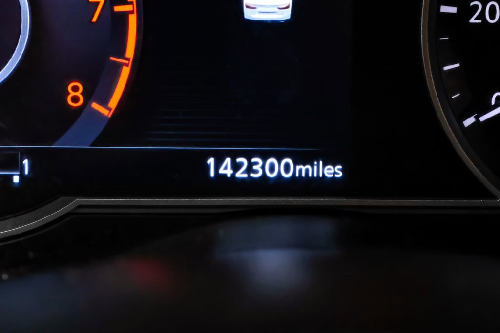 Used 2020 Nissan Versa SR w/ Convenience Package FWD image 20