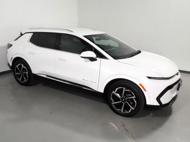 Used 2024 Chevrolet Equinox EV LT image 11