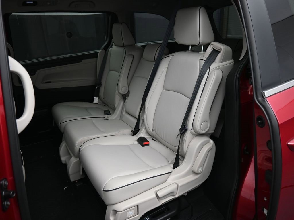 Certified 2025 Honda Odyssey Touring image 23
