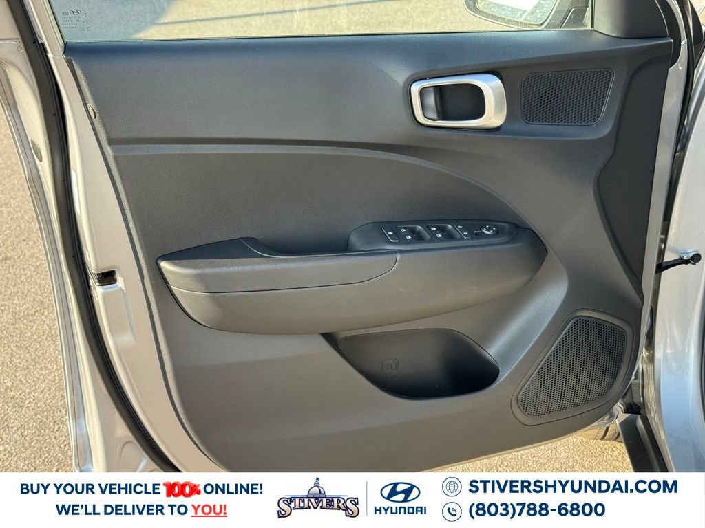 Certified 2026 Hyundai Venue SEL FWD image 22