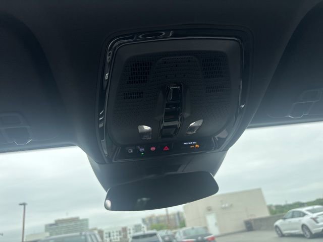 Certified 2024 Cadillac Lyriq Luxury AWD/4WD image 5
