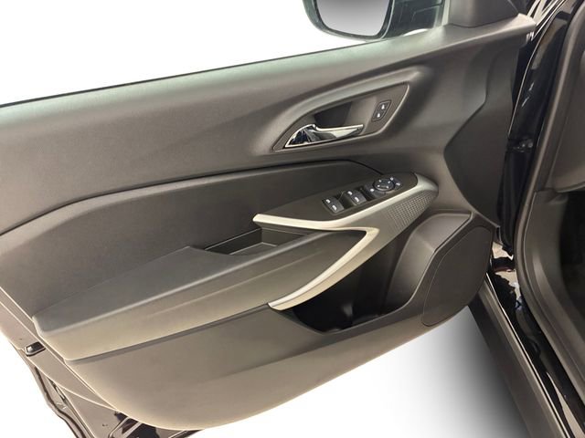 Used 2024 Chevrolet Trax RS image 13