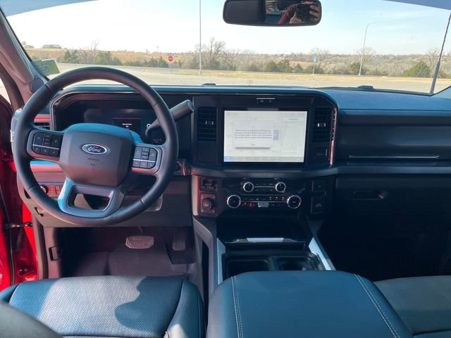 Used 2025 Ford F350 Lariat w/ Black Appearance Package image 19