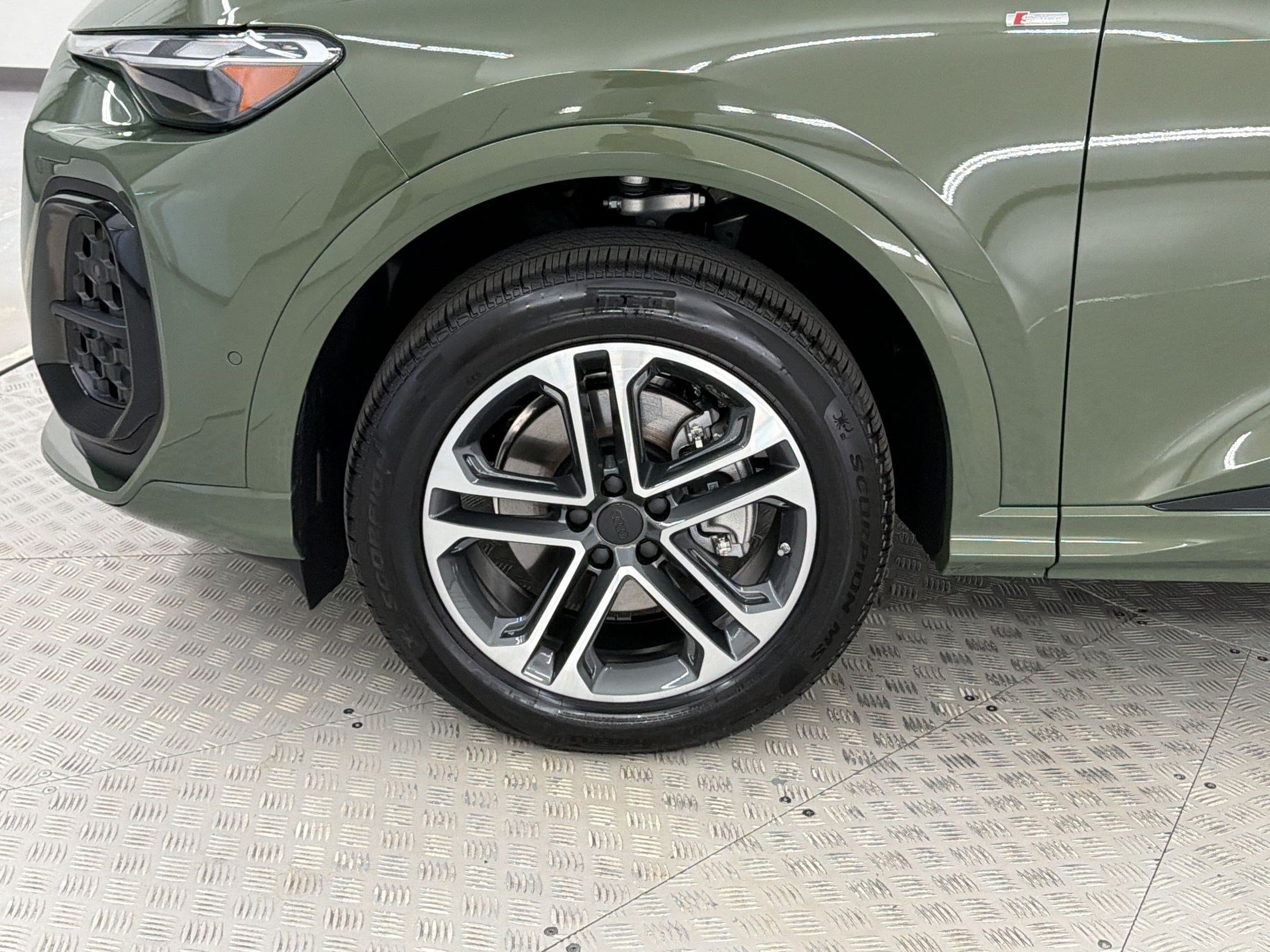 New 2026 Audi Q5 2.0T AWD/4WD image 13