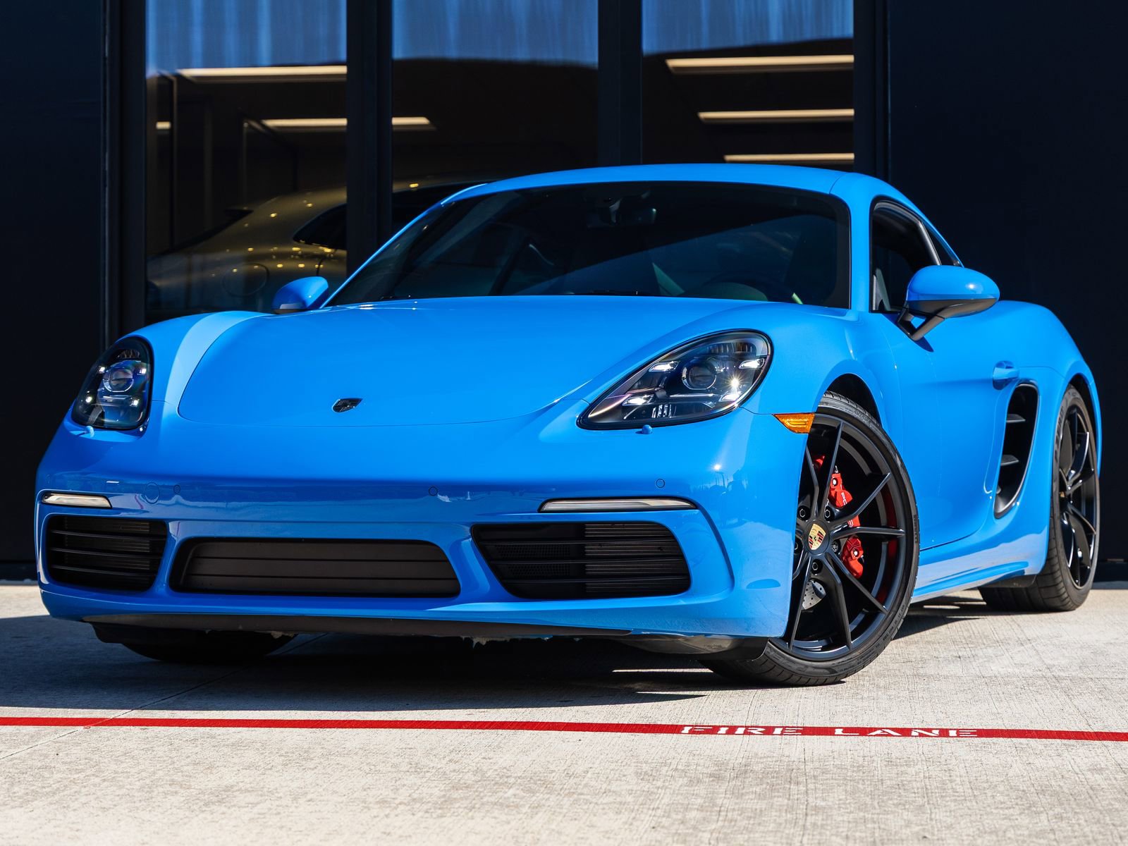 Used 2024 Porsche 718 Cayman S RWD image 1