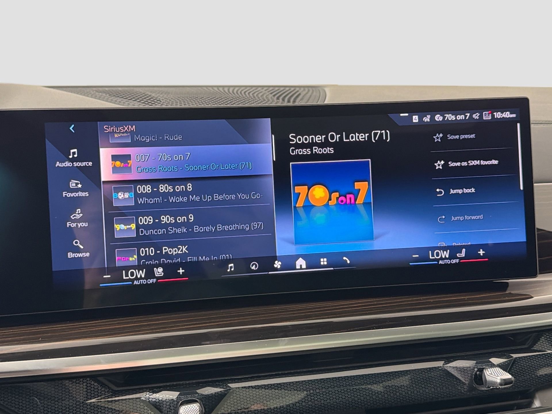 New 2026 BMW X6 xDrive40i image 14