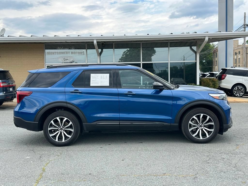 Used 2023 Ford Explorer ST AWD/4WD image 9