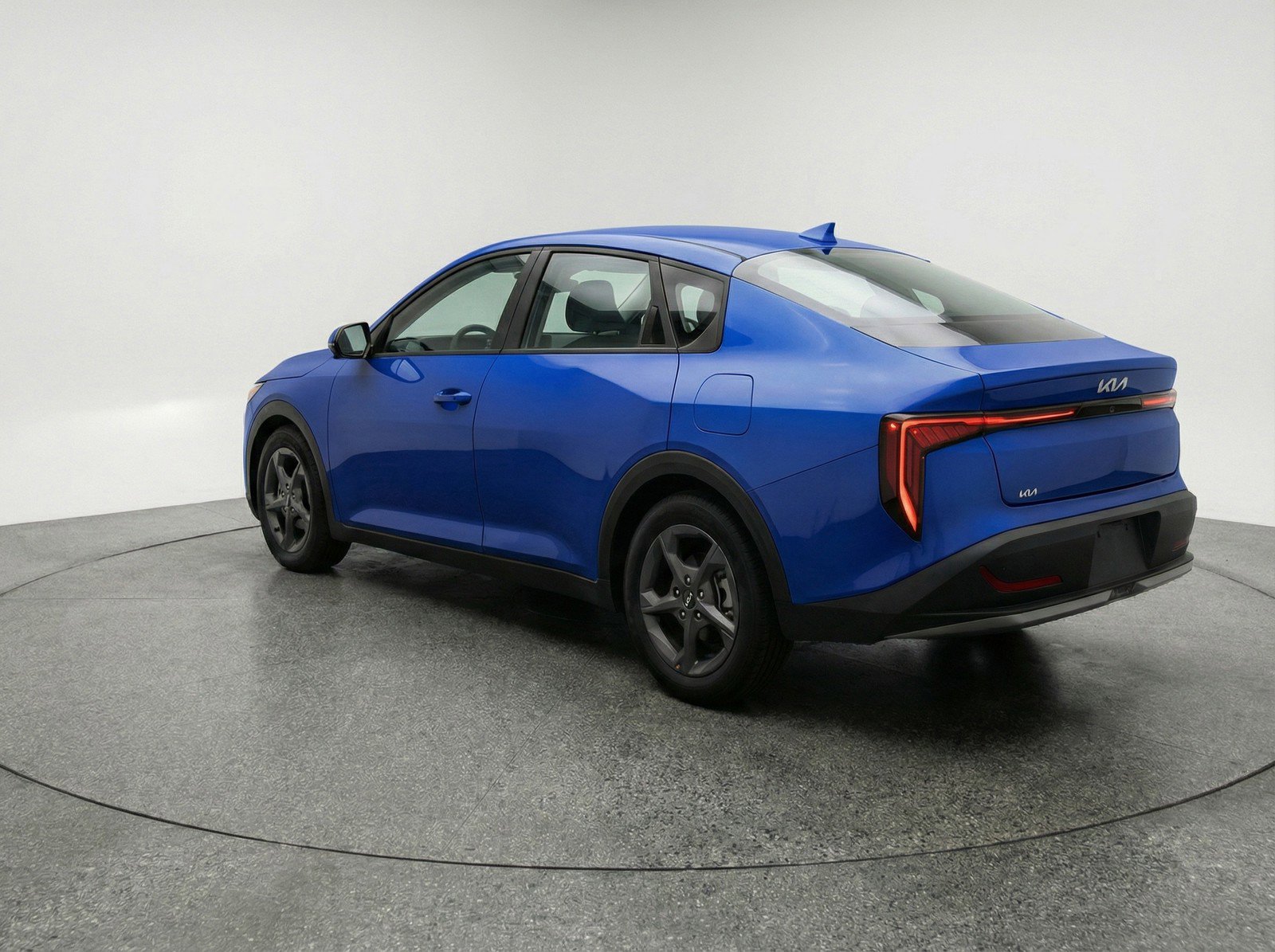 Used 2025 Kia K4 LXS image 6