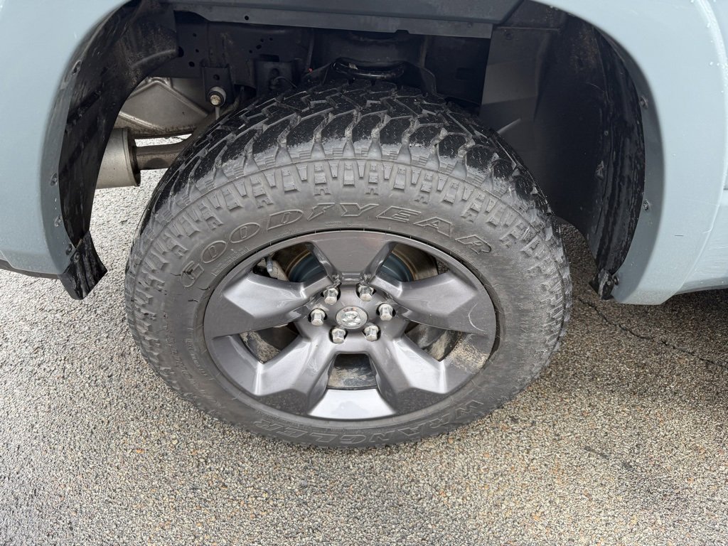 Used 2021 RAM 1500 Big Horn w/ Built-to-serve Edition image 10