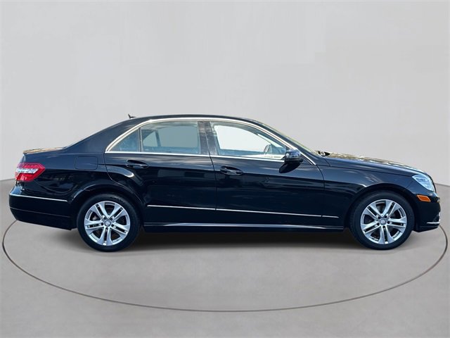 Used 2011 Mercedes-Benz E 350 4MATIC Sedan image 5