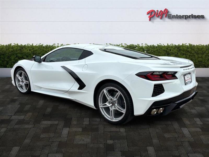 Used 2022 Chevrolet Corvette STINGRAY 1LT image 2