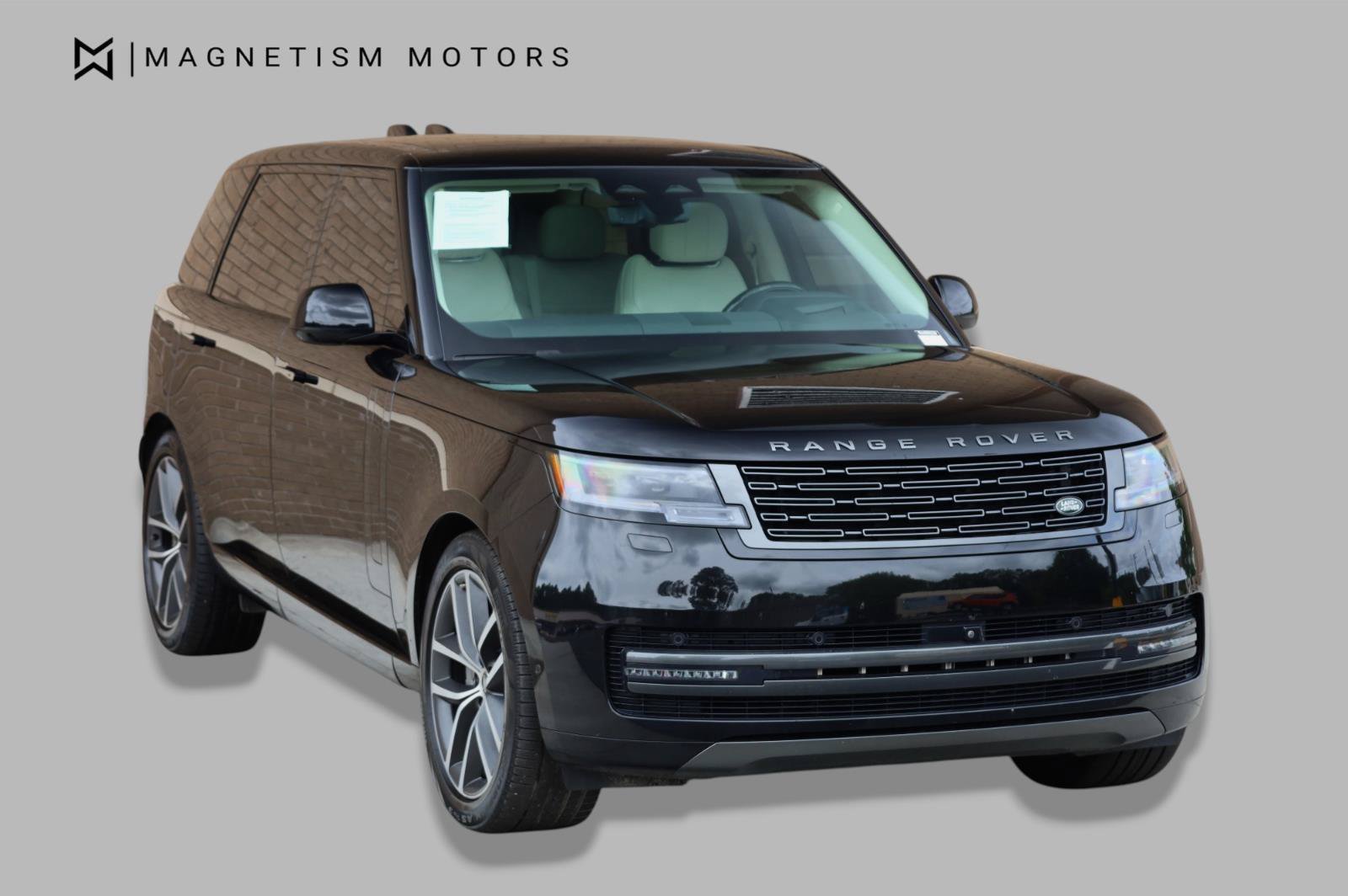 Used 2024 Land Rover Range Rover Long Wheelbase SE AWD/4WD image 4