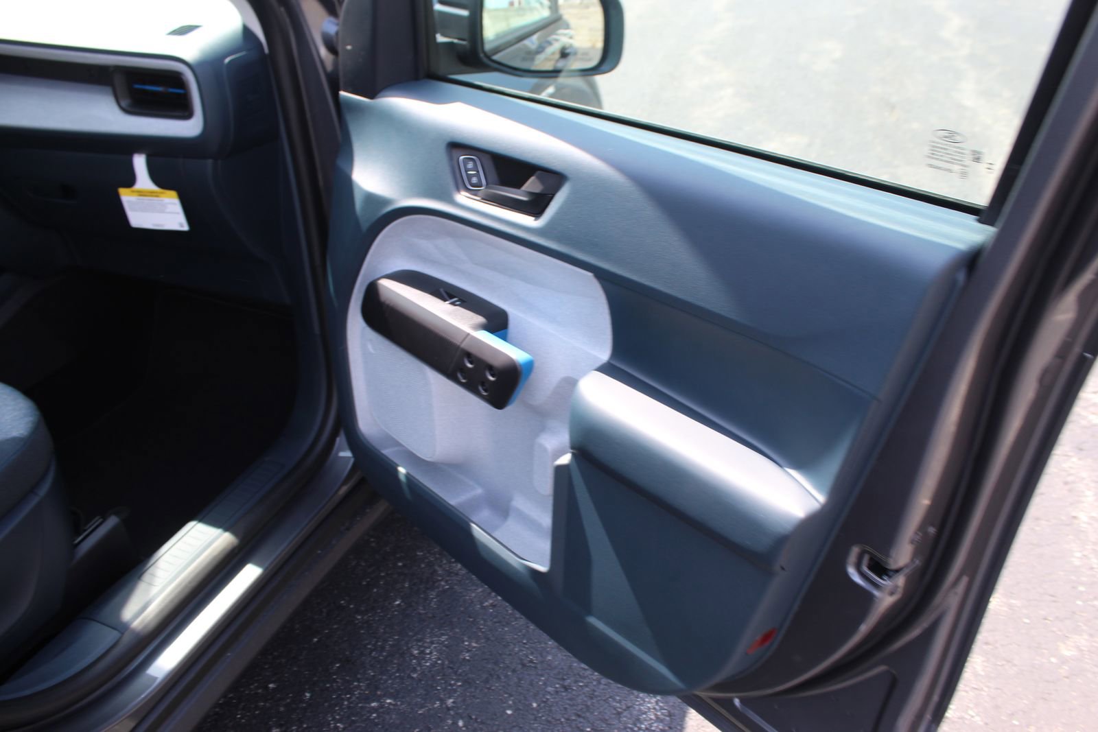 New 2025 Ford Maverick XLT image 12