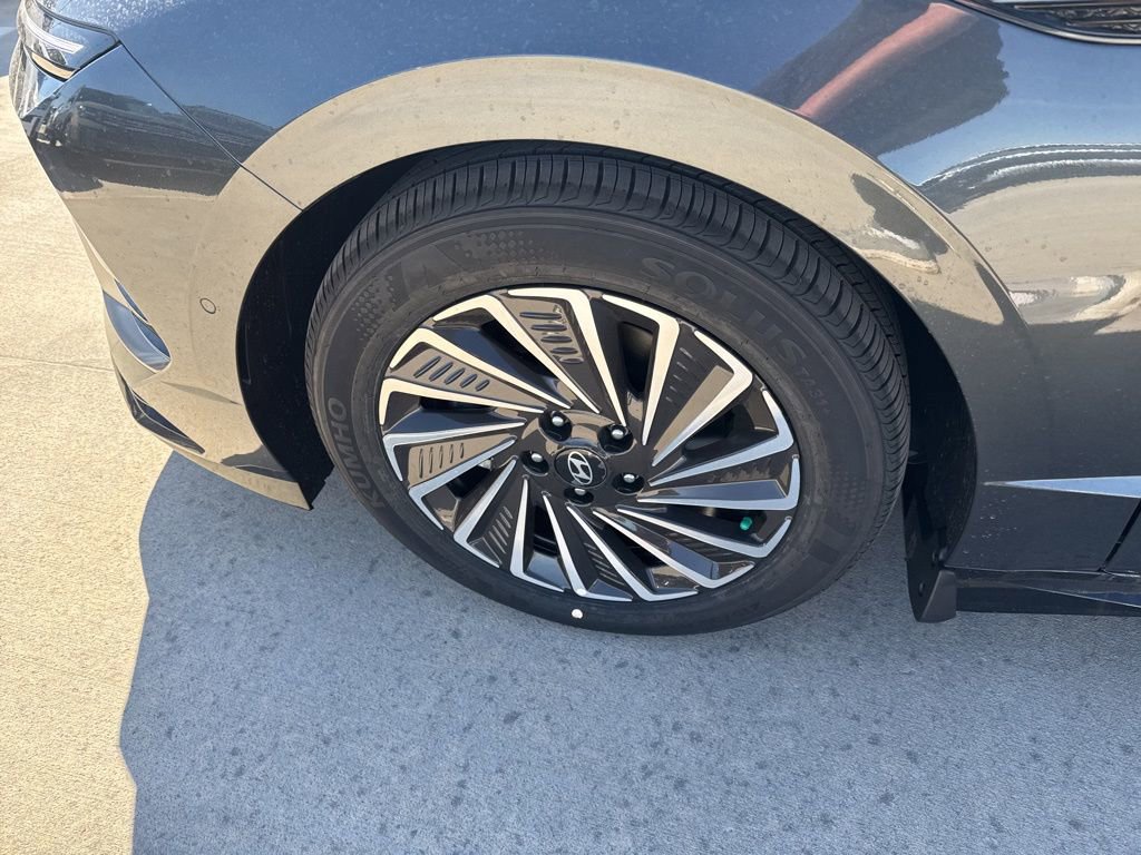 New 2026 Hyundai Sonata Limited image 12