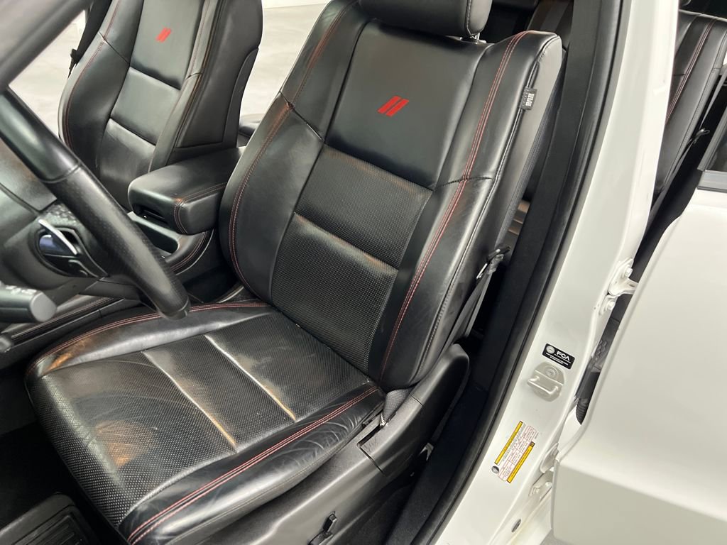 Used 2023 Dodge Durango GT image 9