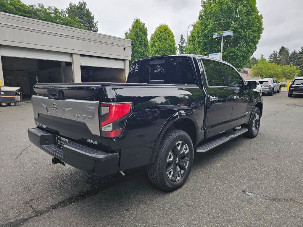 Used 2021 Nissan Titan Platinum Reserve AWD/4WD image 7
