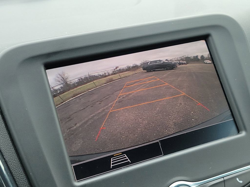 Used 2023 Chevrolet Equinox RS image 18