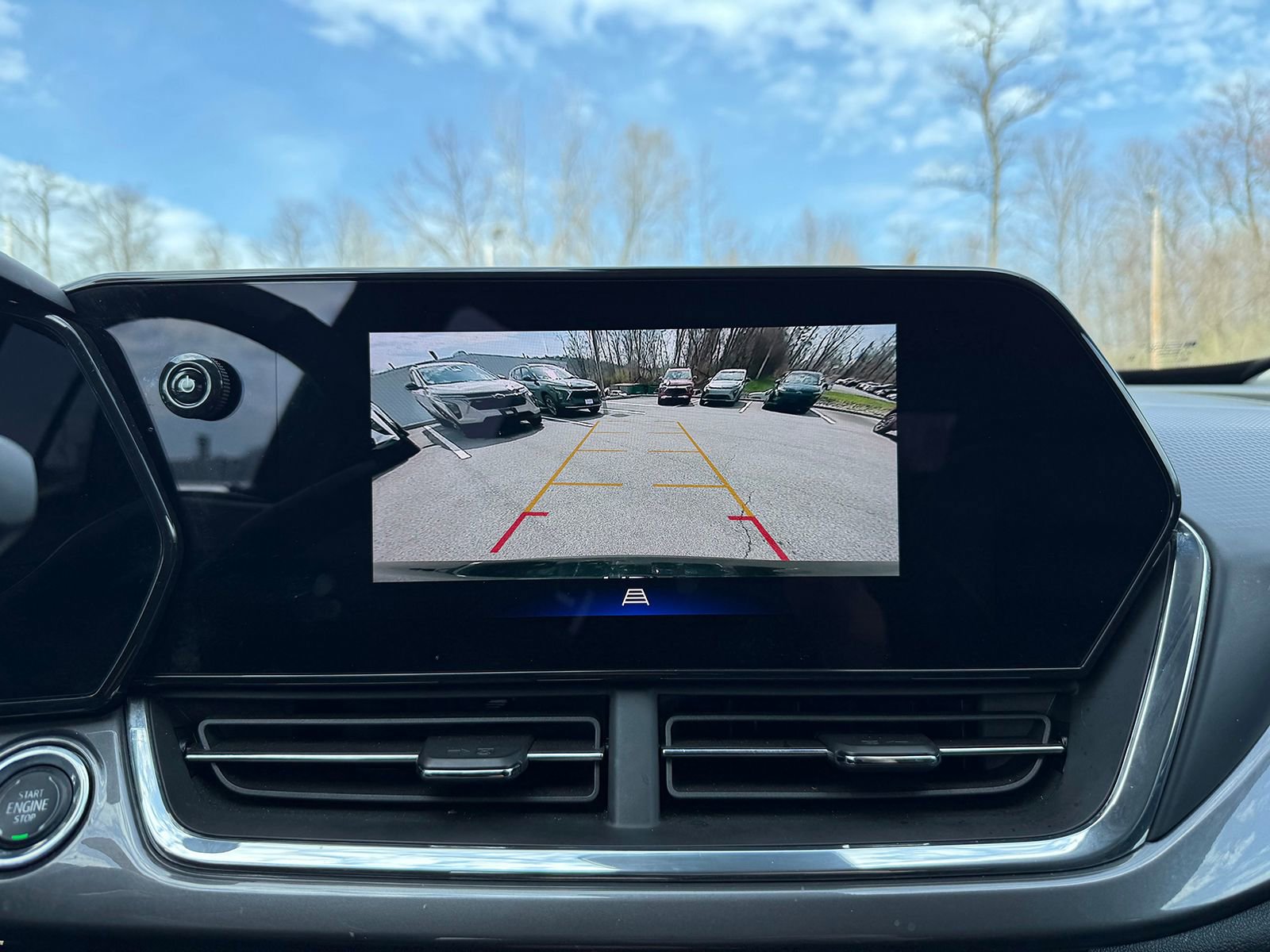 Certified 2024 Chevrolet Trax ACTIV w/ Driver Confidence Package image 31