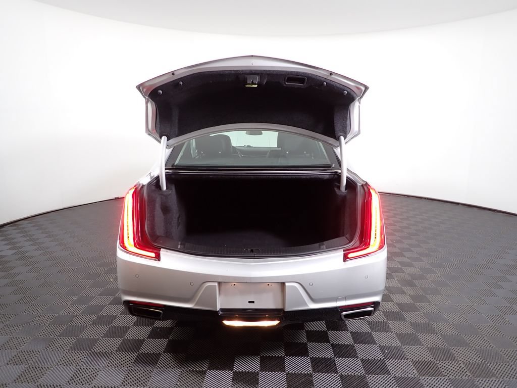 Used 2019 Cadillac XTS Luxury FWD image 16
