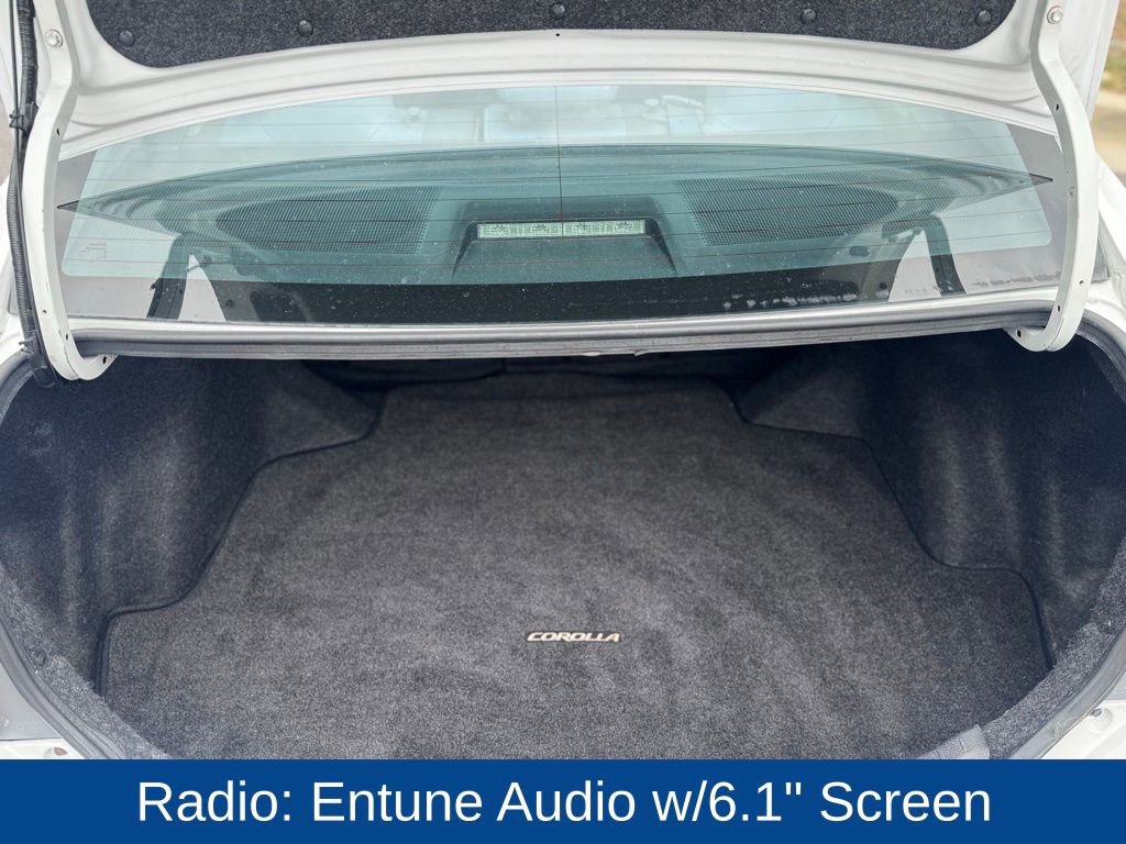 Used 2017 Toyota Corolla LE FWD image 7