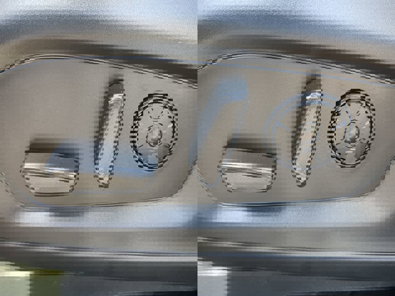 Used 2026 Ford Explorer ST w/ Sun And Sound Package image 30