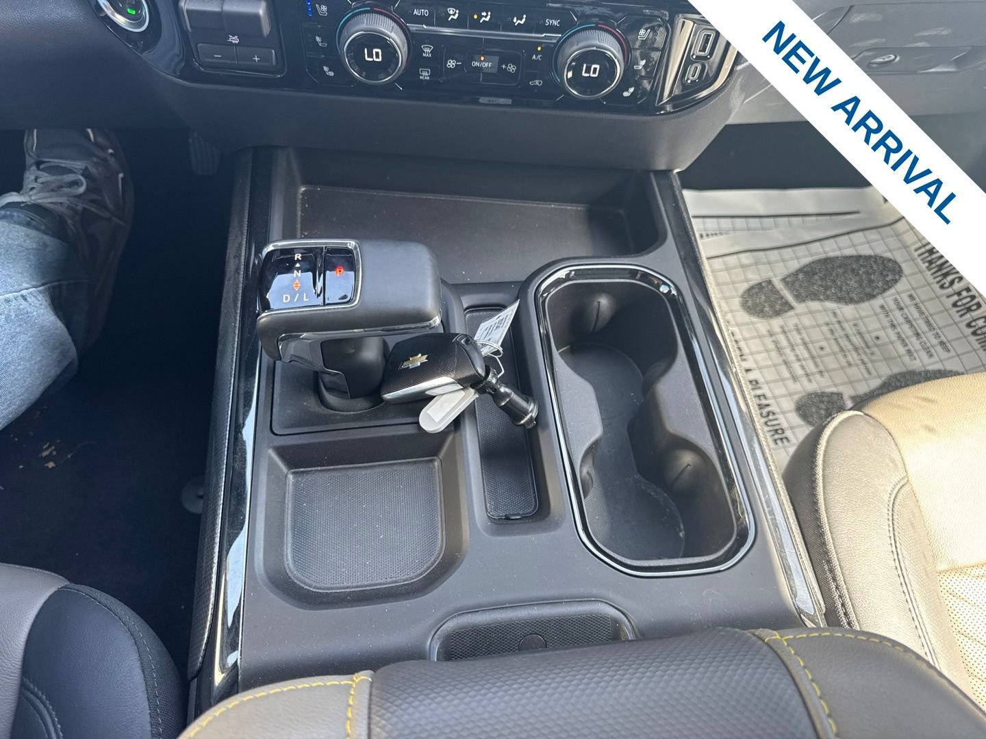 Used 2025 Chevrolet Silverado 1500 ZR2 w/ Technology Package AWD/4WD image 26