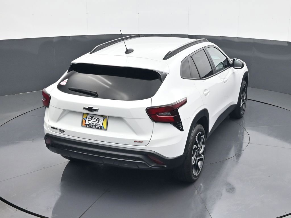 Used 2024 Chevrolet Trax RS w/ Driver Confidence Package image 14