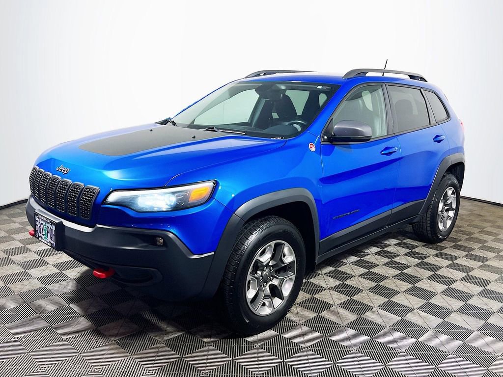 Used 2019 Jeep Cherokee Trailhawk image 3