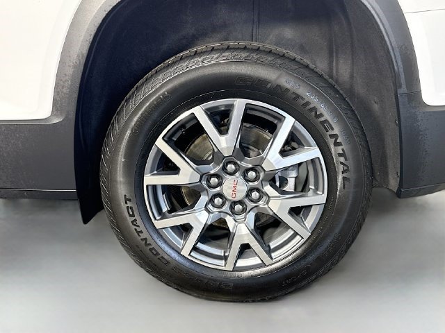 Used 2023 GMC Acadia SLT w/ Preferred Package FWD image 36