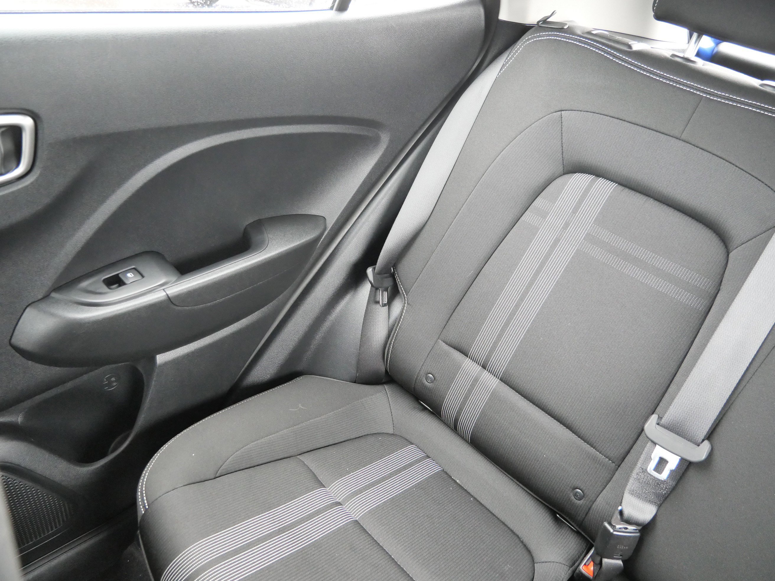 Certified 2022 Hyundai Venue SEL w/ Cargo Package image 12