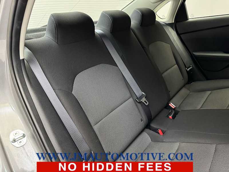 Used 2023 Kia Forte LXS w/ LXS Technology Package FWD image 18