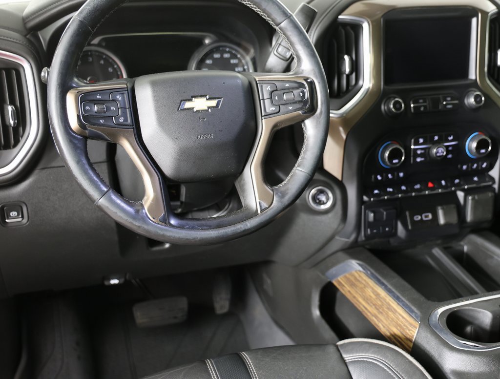 Used 2020 Chevrolet Silverado 1500 High Country w/ Technology Package image 11