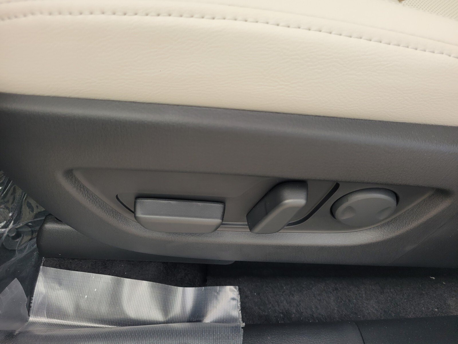 New 2026 MAZDA CX-90 Plug-In Hybrid w/ Premium Plus AWD/4WD image 4