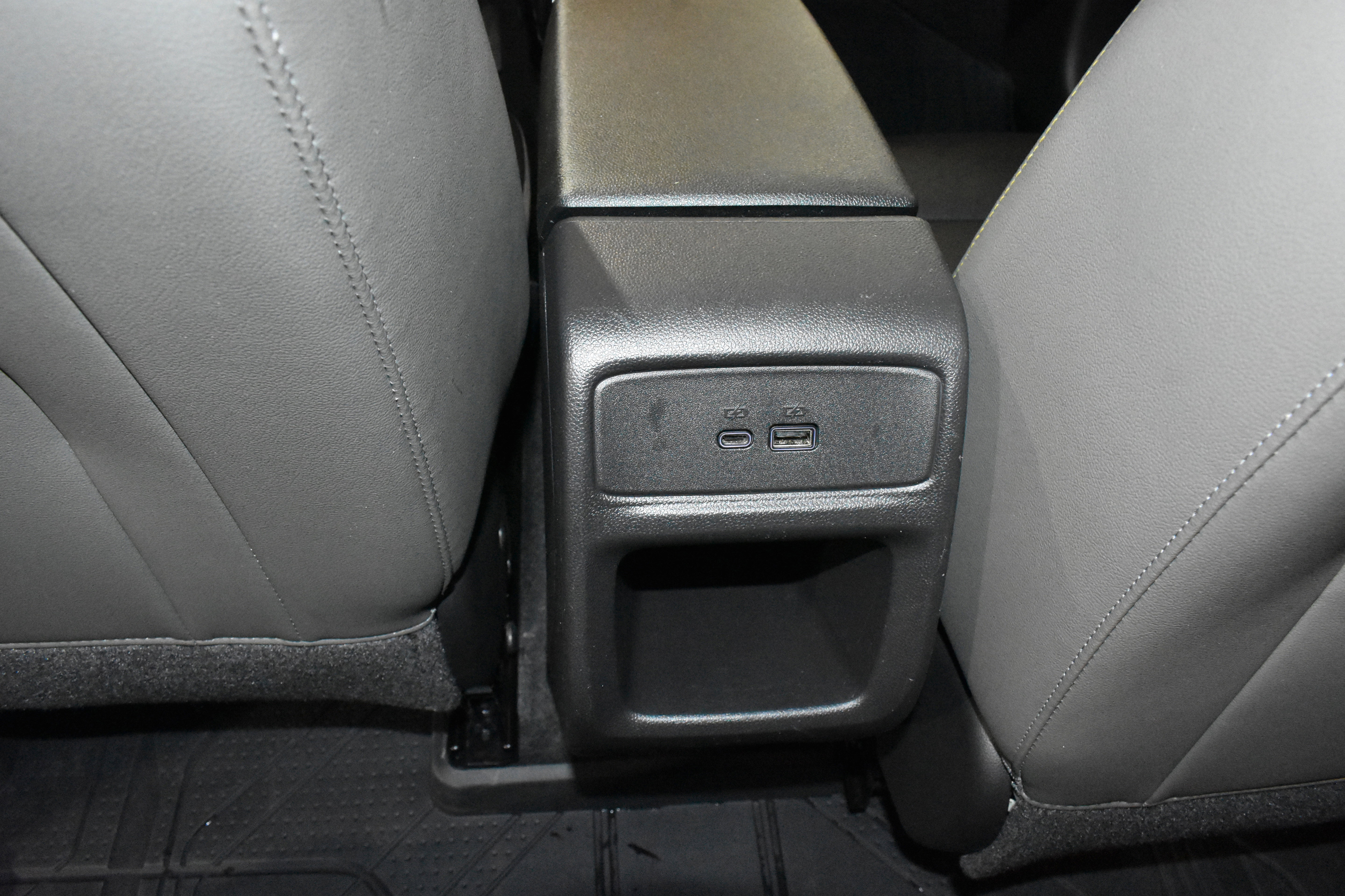 Used 2025 Chevrolet Trax ACTIV w/ Driver Confidence Package FWD image 28