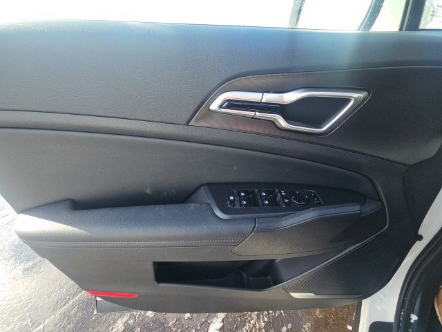 New 2026 Kia Sportage EX image 19