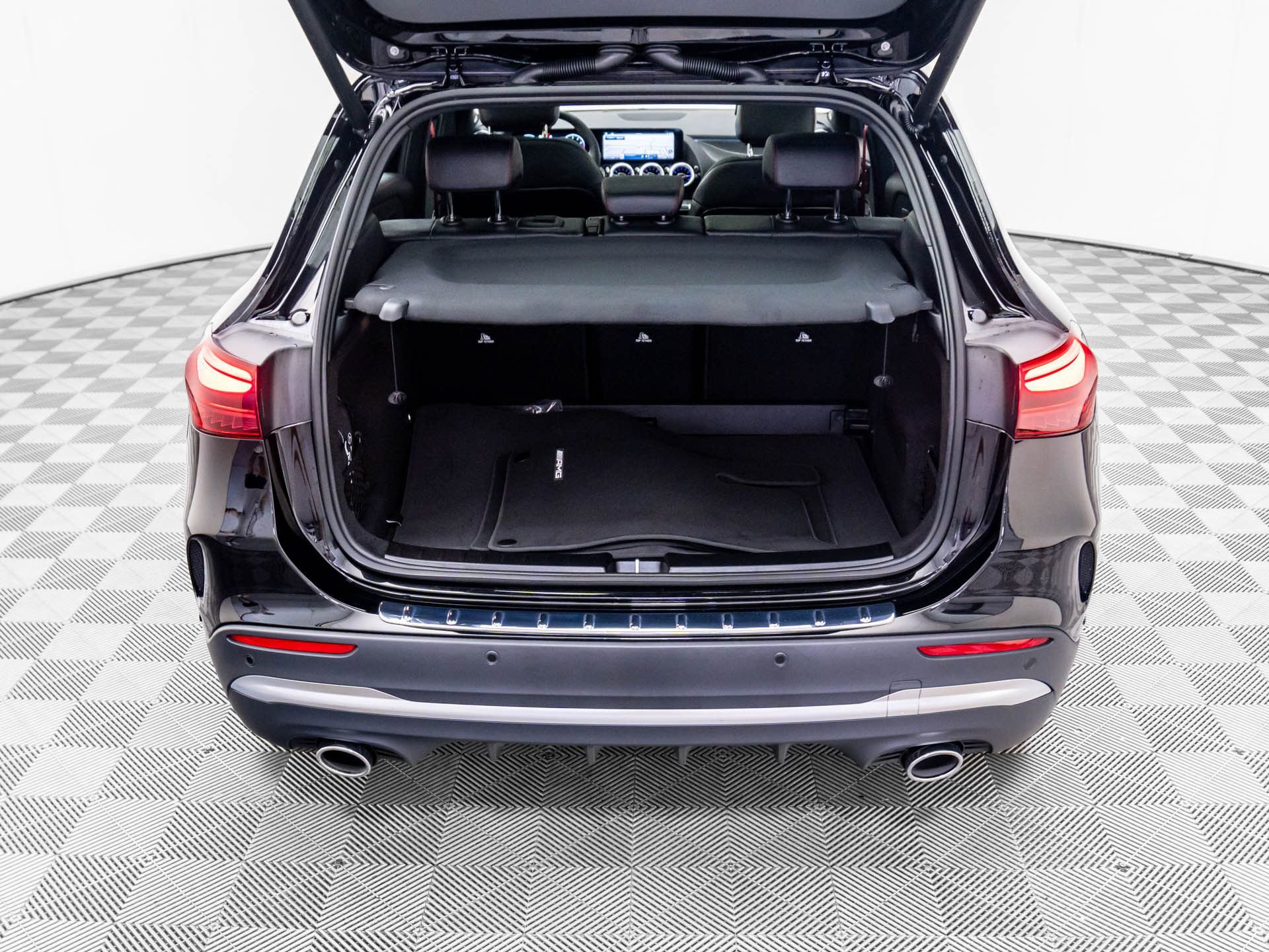 New 2026 Mercedes-Benz GLA 35 AMG 4MATIC image 34