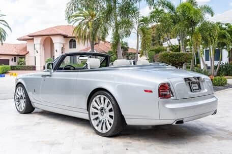 Used 2014 Rolls-Royce Phantom Drophead Coupe image 11