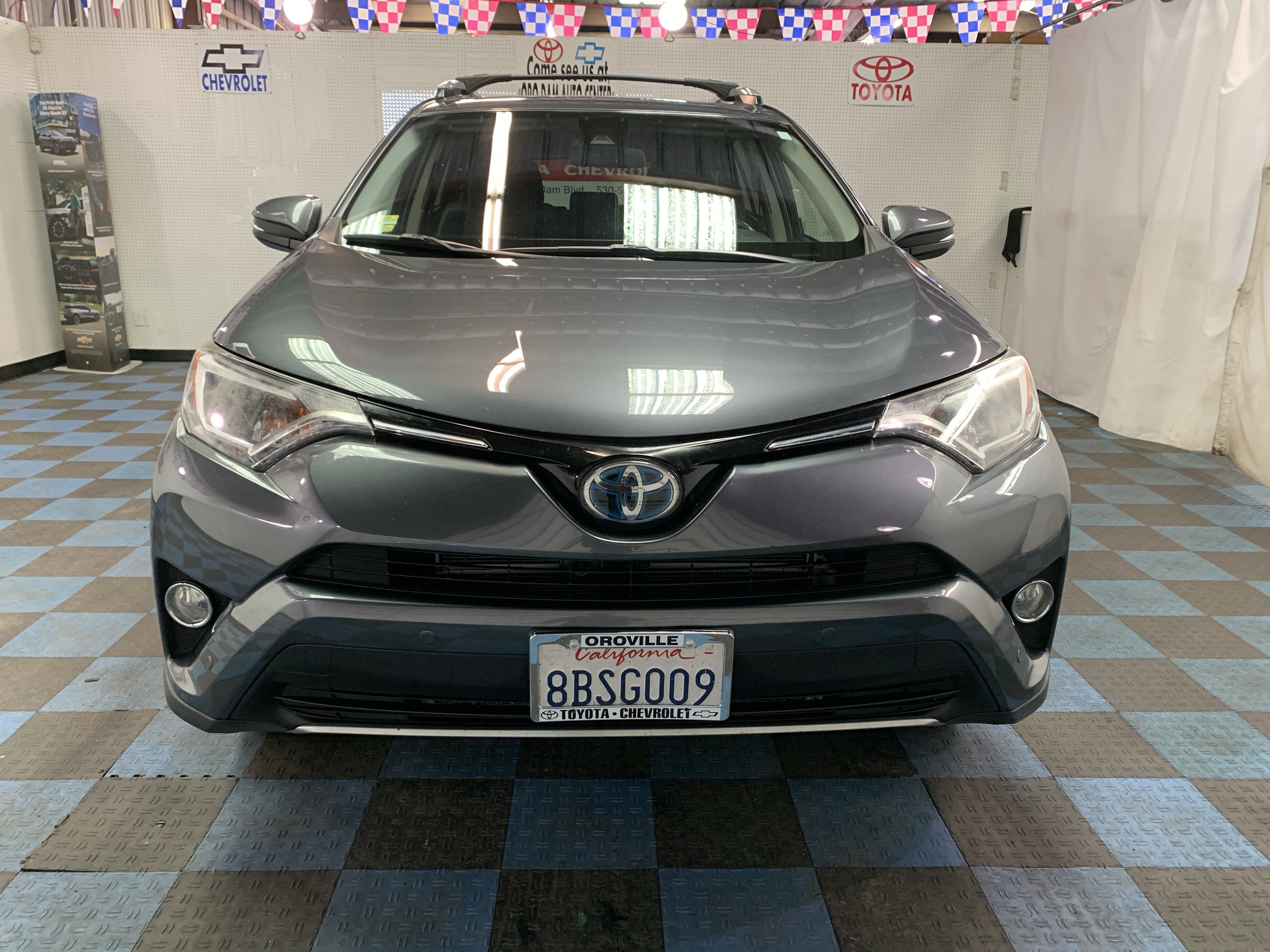 Used 2018 Toyota RAV4 XLE w/ Convenience Package AWD/4WD image 8