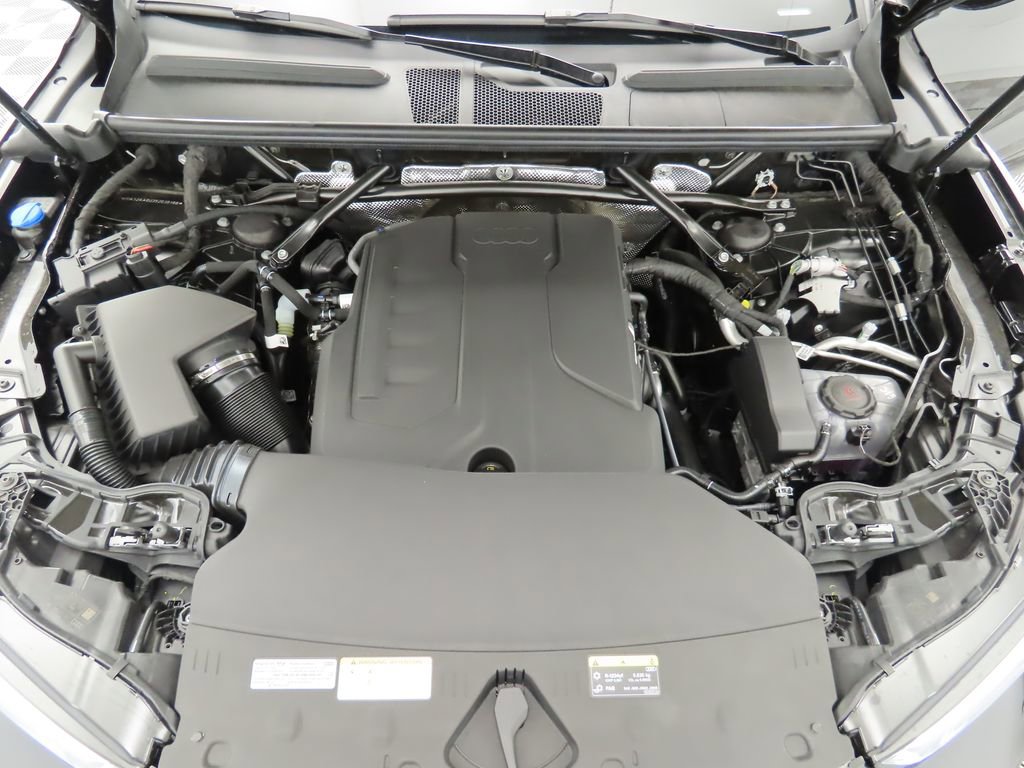 Used 2025 Audi Q5 Premium Plus w/ Premium Plus image 31