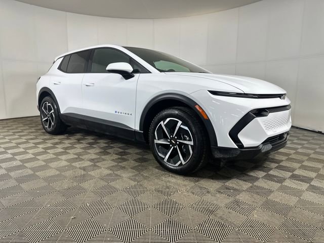 Used 2025 Chevrolet Equinox EV LT image 2