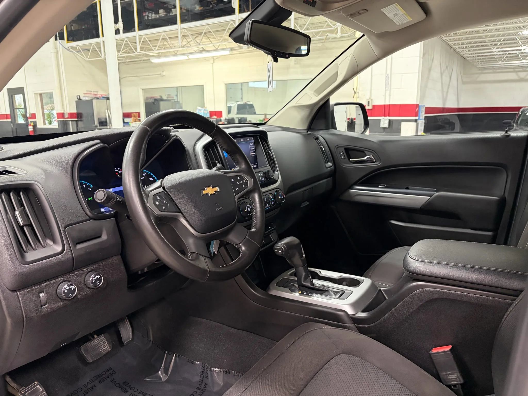 Used 2019 Chevrolet Colorado LT w/ Redline Special Edition image 20