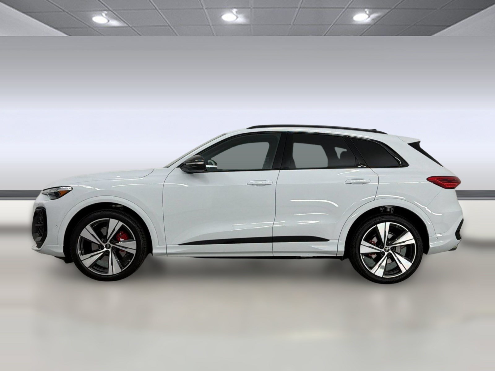 New 2026 Audi SQ5 Premium Plus AWD/4WD image 2