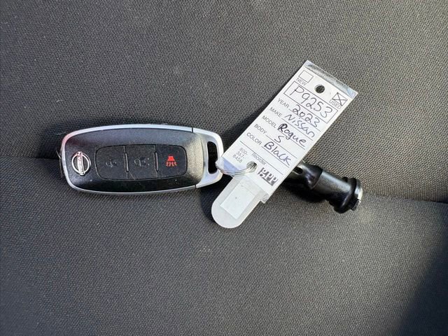 Used 2023 Nissan Rogue S AWD/4WD image 6