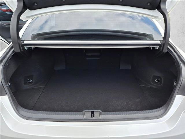 Used 2020 Lexus ES 300h w/ Premium Package FWD image 7