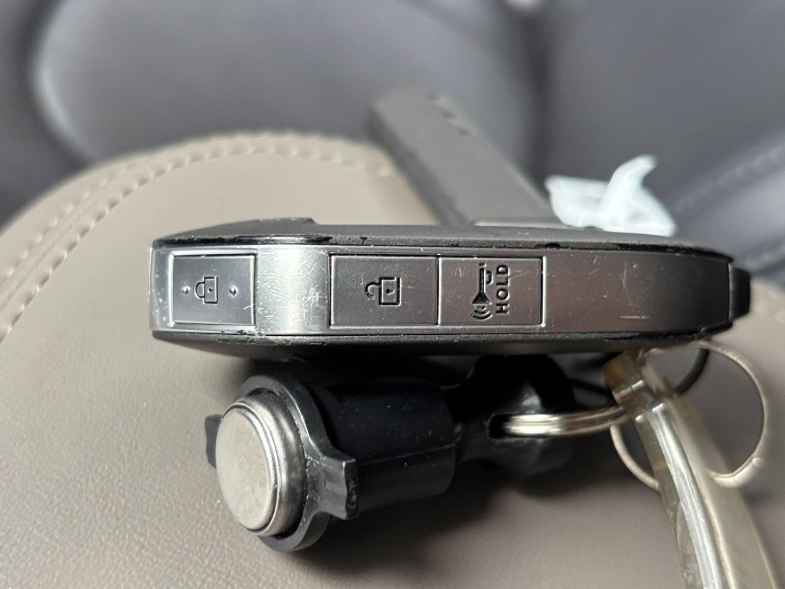Used 2026 Kia Carnival FWD image 21